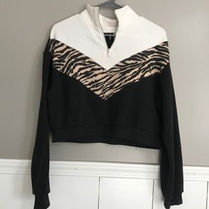 Zip up 🦓 Zebra top